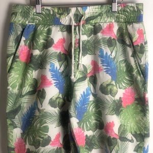 H&M Floral Tropical Sweatshorts Size Large